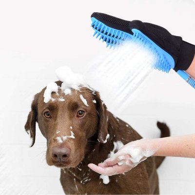 Masserande duschhandske för djur